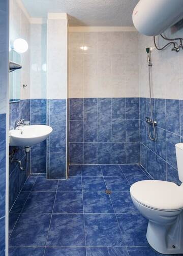 Фото номера Двухместный номер с 2 отдельными кроватями Отель HOTEL PARK 2 г. Китен 10