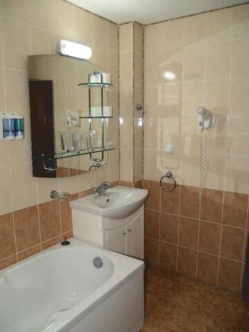 Фото номера Двухместный номер с 1 кроватью и балконом Отель Hotel Kamenec г. Китен 9