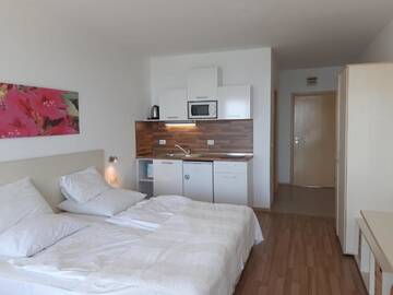 Фото номера Номер-студио с видом на море Отель Hotel Romance г. Китен 10