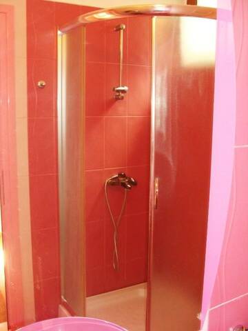 Фото номера Трехместный номер Отель Sunny Paradise Family Hotel г. Китен 14