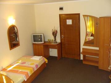 Фото номера Семейный люкс (для 4 взрослых и 1 ребенка) Отель Sunny Paradise Family Hotel г. Китен 11