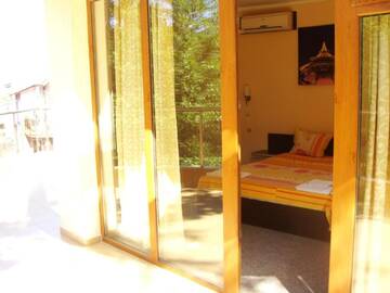 Фото номера Апартаменты Отель Sunny Paradise Family Hotel г. Китен 2