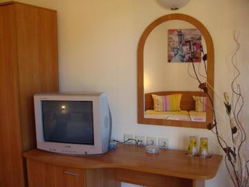 Фото номера Апартаменты Отель Sunny Paradise Family Hotel г. Китен 10