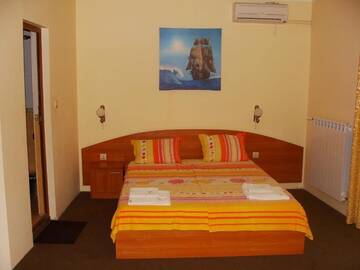 Фото номера Семейный номер (для 3 взрослых и 1 ребенка) Отель Sunny Paradise Family Hotel г. Китен 9