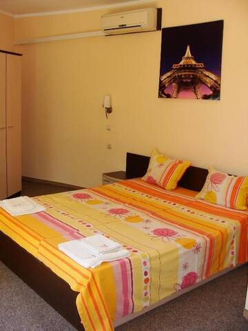 Фото номера Семейный номер (для 3 взрослых и 1 ребенка) Отель Sunny Paradise Family Hotel г. Китен 13